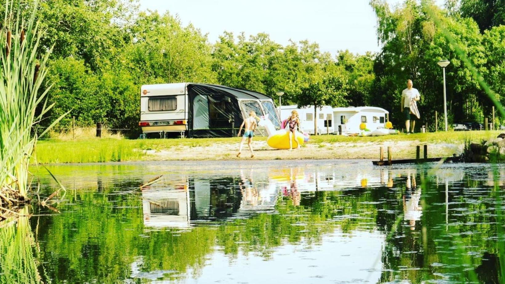 Vakantiepark De Toffe Peer Ruinerwold エクステリア 写真